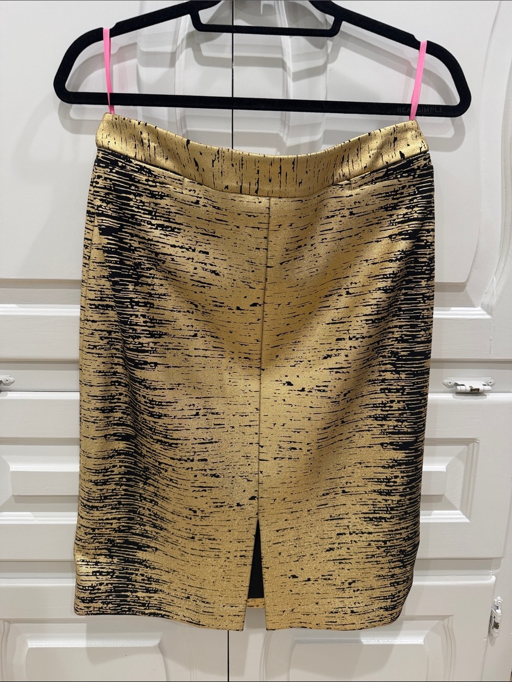 Isaac Mizrahi Gold Metallic Pencil Skirt with Black Texture